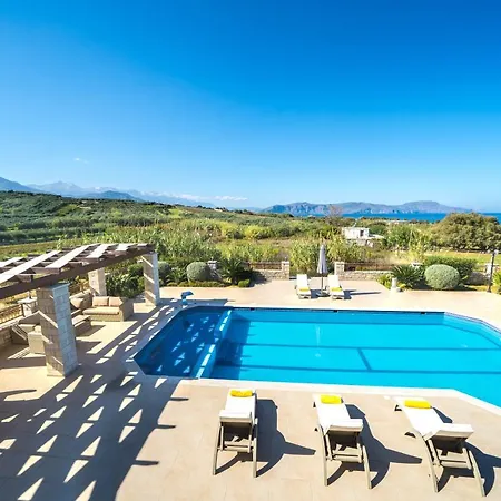 Iremia Luxury With Pool וילה *