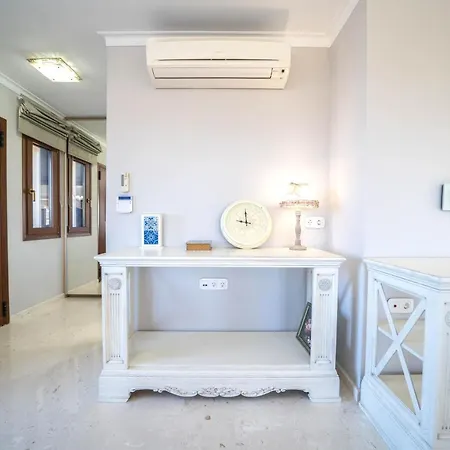 וילה Iremia Luxury With Pool *