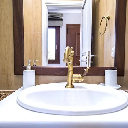 וילה Iremia Luxury With Pool