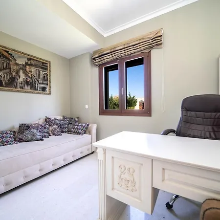 וילה Iremia Luxury With Pool