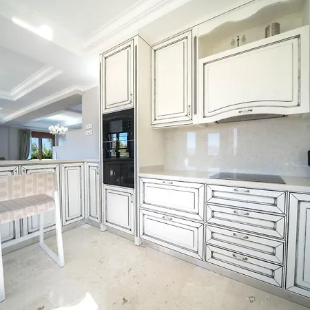 Iremia Luxury With Pool וילה